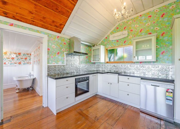  at 42 Cameron Road, Bluff Hill, Napier, Hawke's Bay