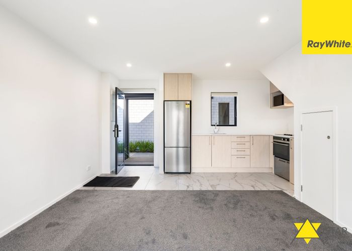  at 10/81 Kervil Avenue, Te Atatu Peninsula, Waitakere City, Auckland