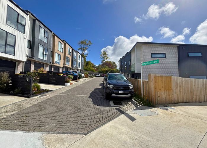  at 6 Impatiens Lane, Massey, Waitakere City, Auckland