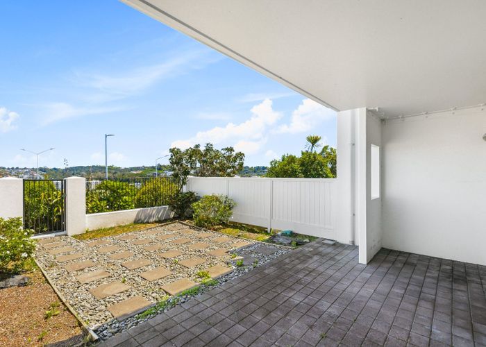  at E3/60 Masons Road, Albany, North Shore City, Auckland