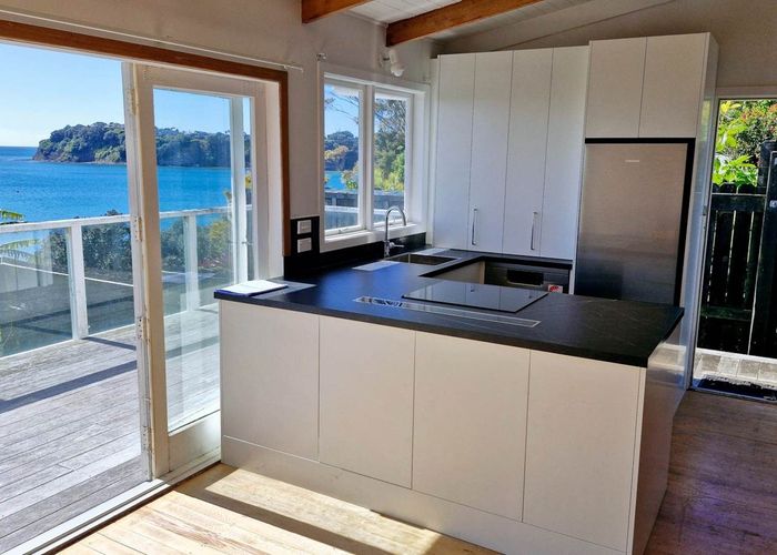  at 10 Joydon Place, Stanmore Bay, Whangaparaoa