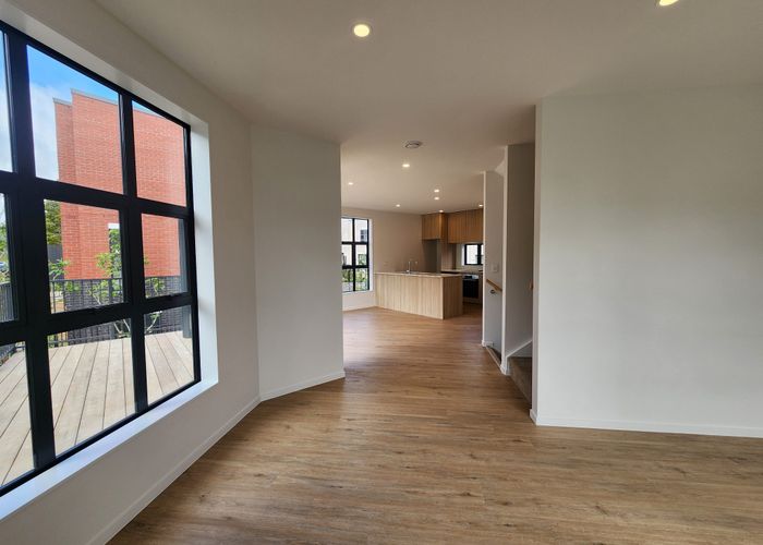  at 19 Fencilbe Drive, Howick, Manukau City, Auckland