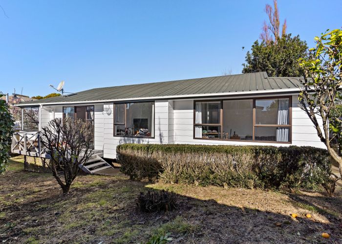  at 2/20 Eastdale Road, Avondale, Auckland City, Auckland
