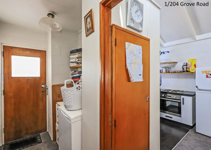 at 1/204 Grove Road, Mayfair, Hastings