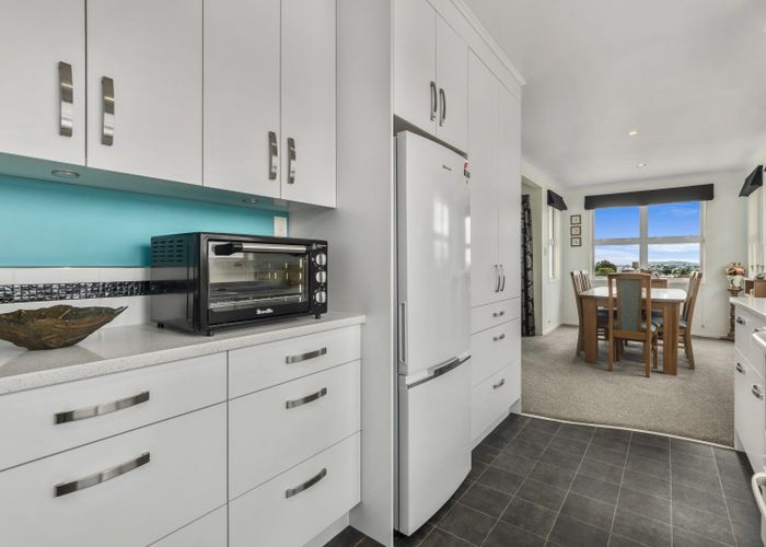  at 24 Highfield Crescent, Brookfield, Tauranga