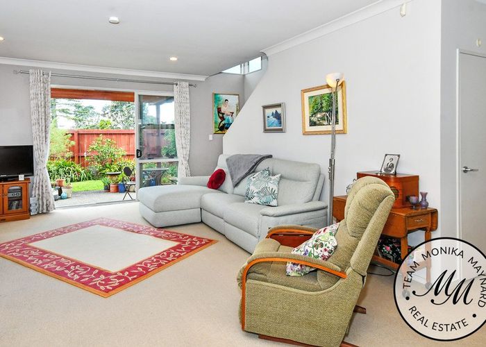  at 8 Asics Drive, Favona, Auckland