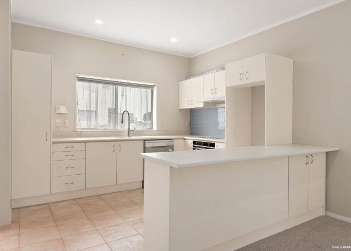  at 3 Vitex Lane, Henderson, Waitakere City, Auckland