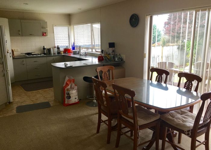  at 10 Craigavon Drive, East Tamaki, Manukau City, Auckland