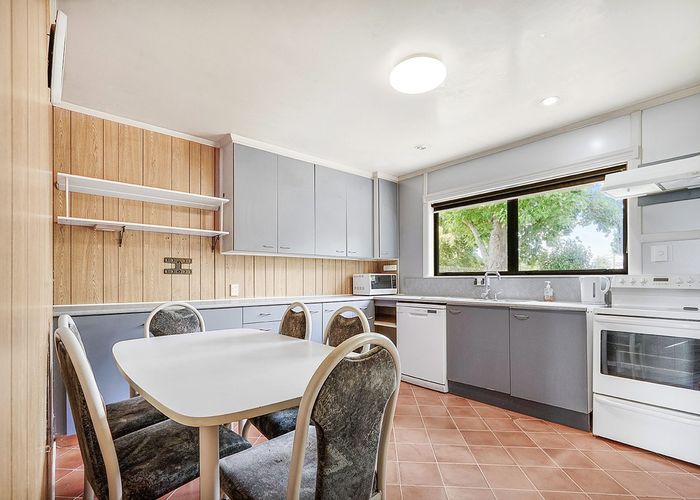  at 37 Pollen Crescent, Melville, Hamilton