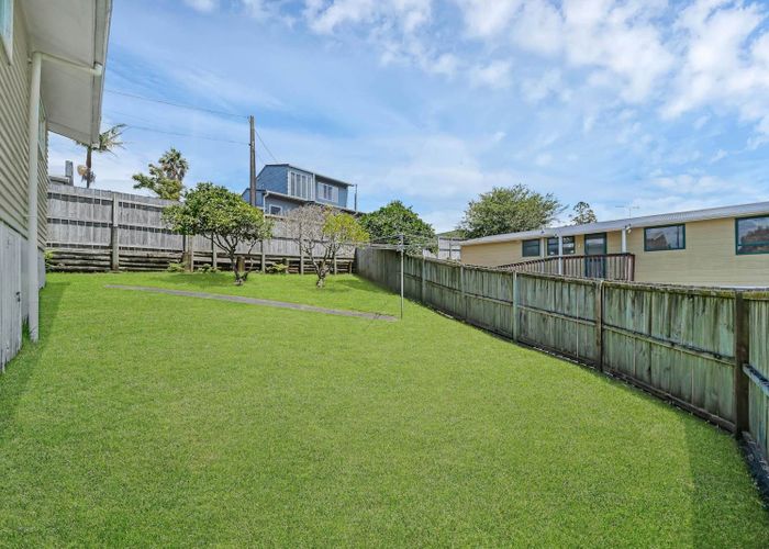  at 25 Levesque Street, Birkdale, North Shore City, Auckland