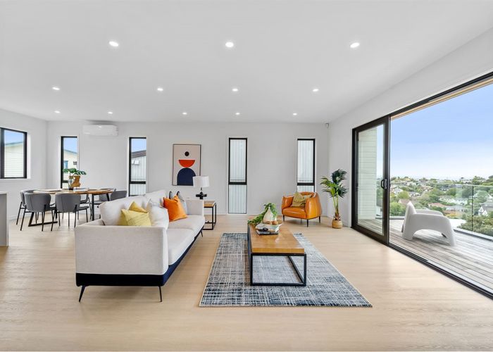  at 591B East Coast Road, Browns Bay, Auckland