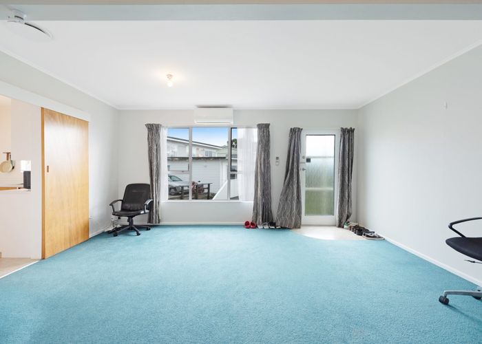  at 62B Baylands Drive, Newlands, Wellington
