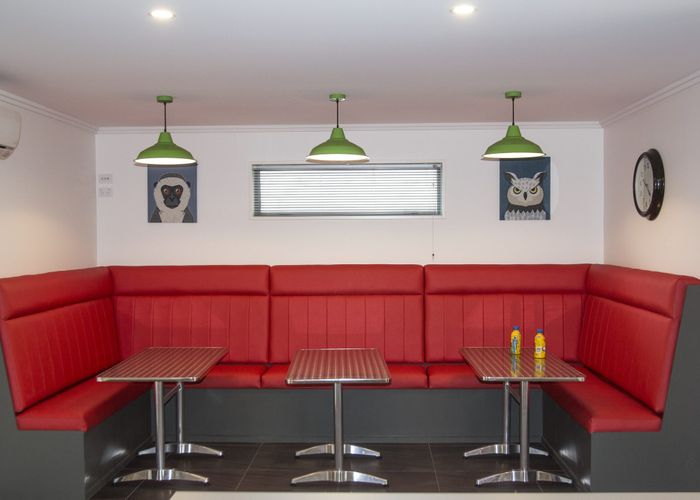  at 52 Saint Johns Street, Woolston, Christchurch City, Canterbury