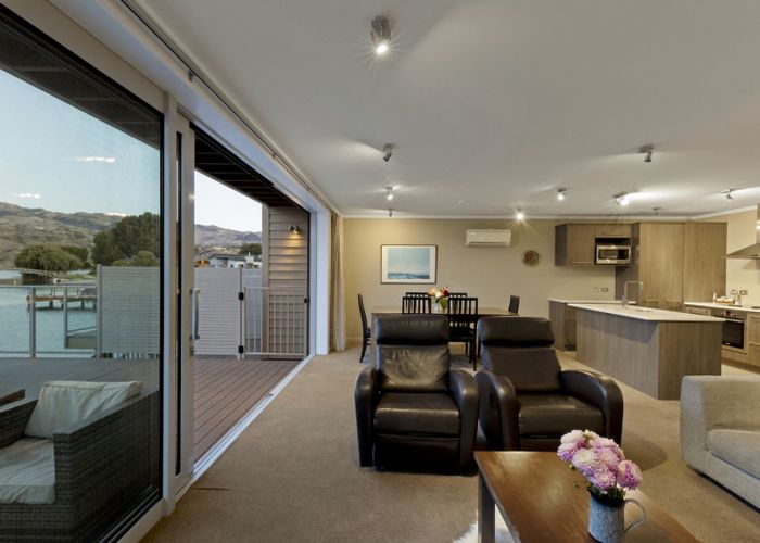  at 21A Perriam Place, Mount Pisa