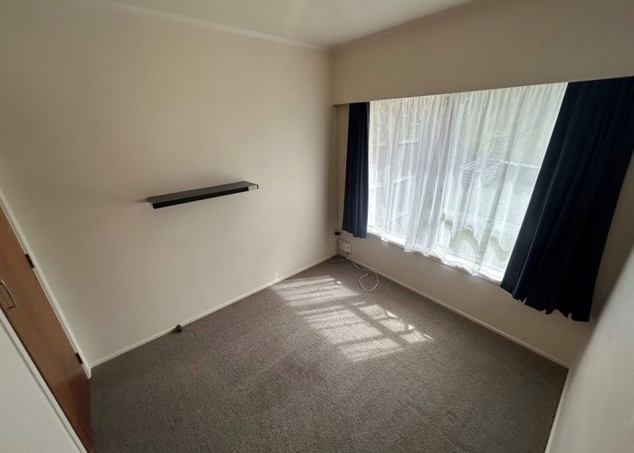  at 2/16A Diana Drive, Glenfield, North Shore City, Auckland