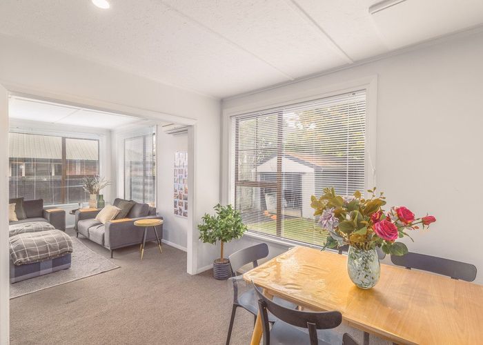  at 186 Harewood Road, Papanui, Christchurch