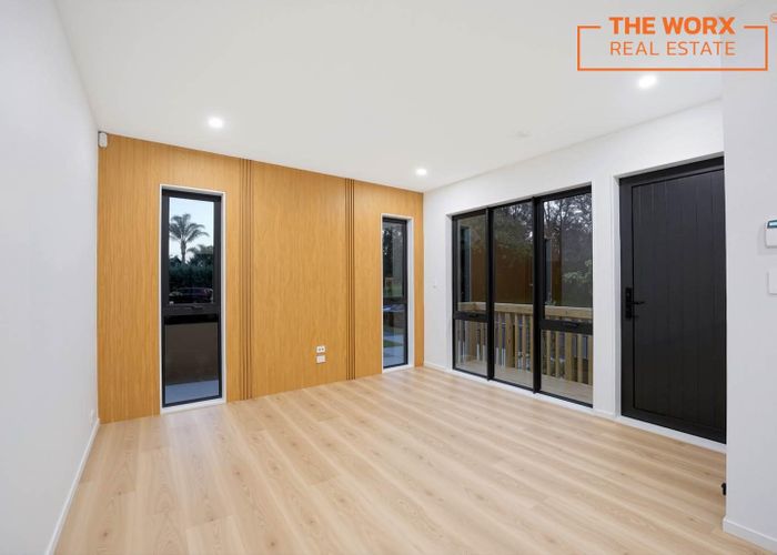  at 114A Carnoustie Drive, Wattle Downs, Manukau City, Auckland