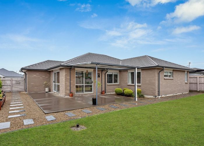  at 15 Larmer Drive, Kumeu, Rodney, Auckland