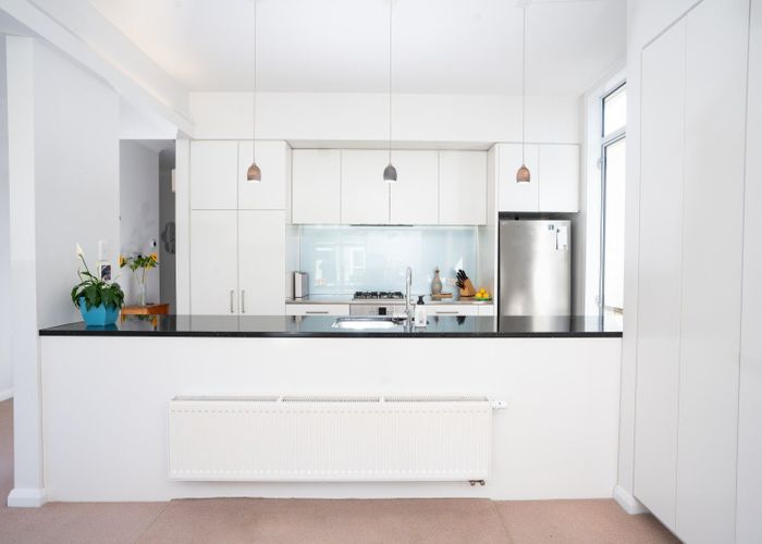  at 86 Standen Street, Karori, Wellington