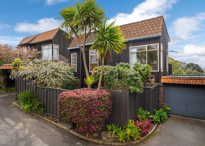  at 2/63A Norwood Road, Bayswater, North Shore City, Auckland