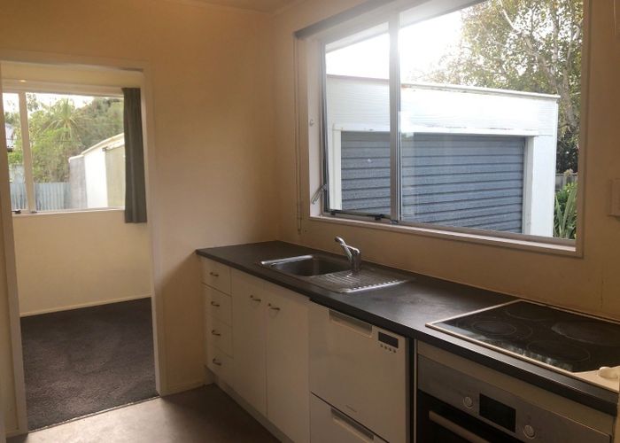  at 2/17 Donovan Road , Paraparaumu Beach, Kapiti Coast, Wellington