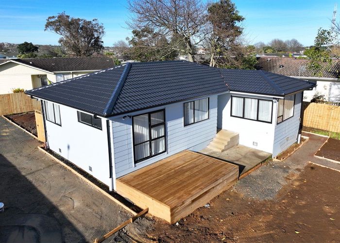  at 2 Flinders Place, Otara, Auckland