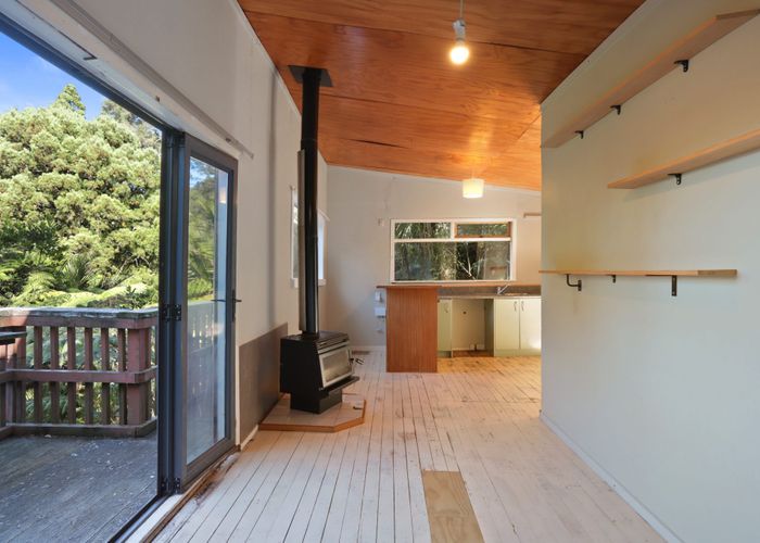  at 45 Takahe Road, Titirangi, Waitakere City, Auckland