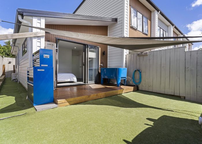  at 7/10 Alan Avenue, Henderson, Waitakere City, Auckland