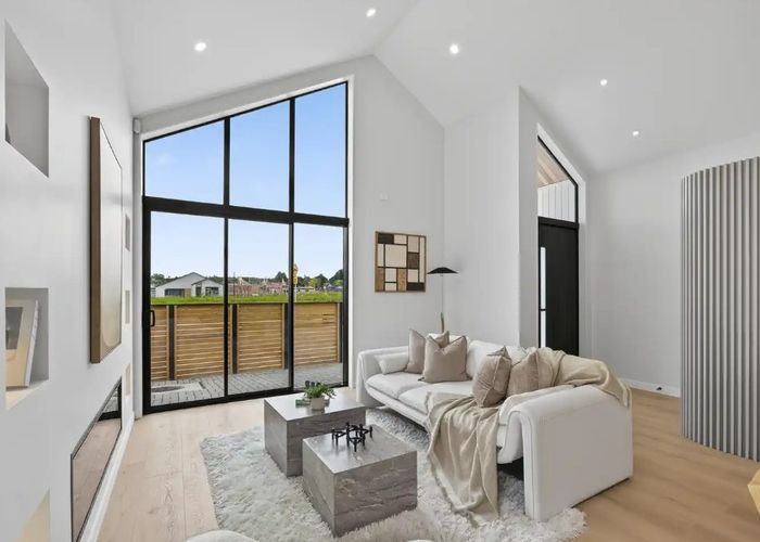  at 6 Tuwai Crescent, Opaheke, Papakura, Auckland