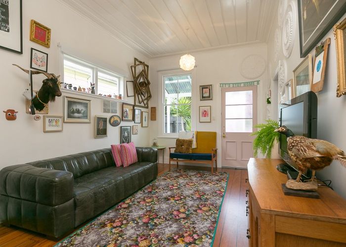  at 165 Lemon Street, Strandon, New Plymouth