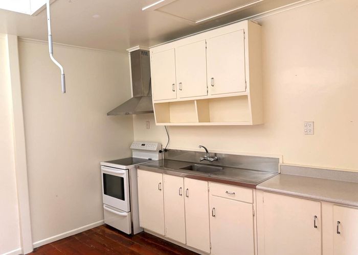  at 2/124 Selwyn Street, Onehunga, Auckland City, Auckland