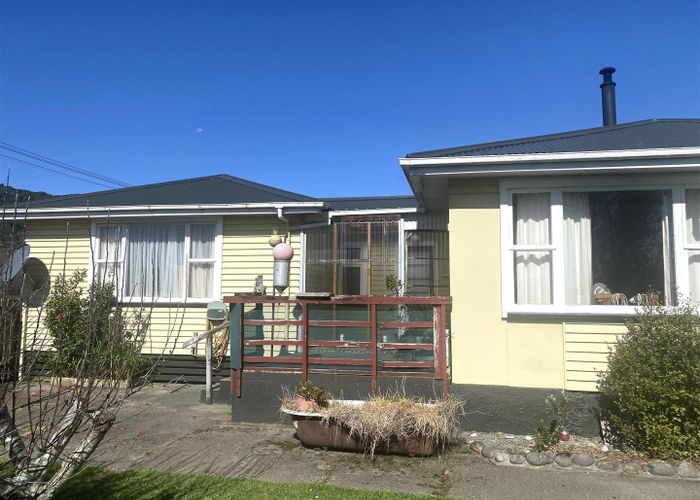  at 12 Peel Street, Cobden, Greymouth