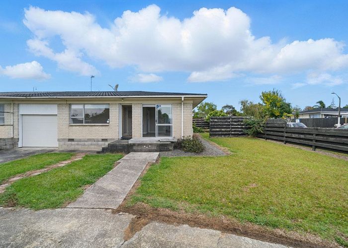  at 1/41 Blacklock Avenue, Henderson, Waitakere City, Auckland