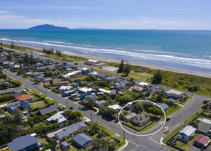  at 5 Koromiko Street, Otaki Beach, Otaki
