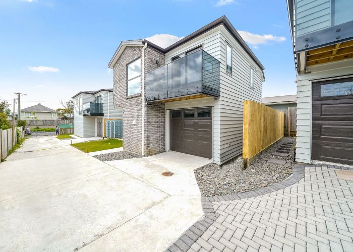  at 32B Swinburne Street, Blockhouse Bay, Auckland