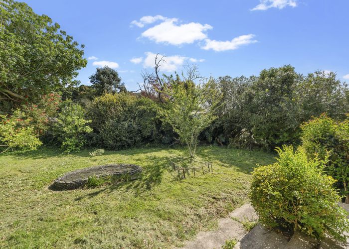  at 2 Knights Drive, Manurewa, Manukau City, Auckland