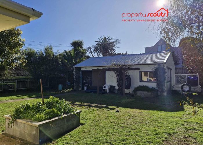  at 35 Lorna Street, Lynmouth, New Plymouth, Taranaki