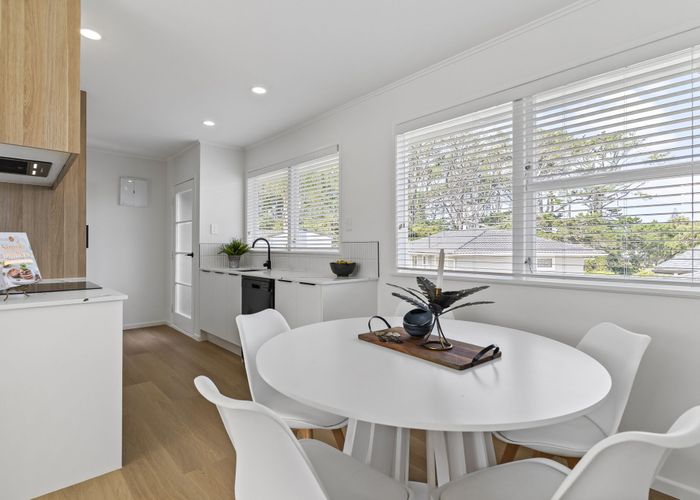  at 7 Thornlow Street, Glendene, Waitakere City, Auckland