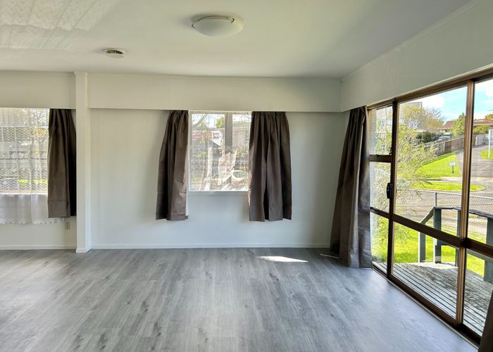 at 13A Ballater Place, Highland Park, Auckland