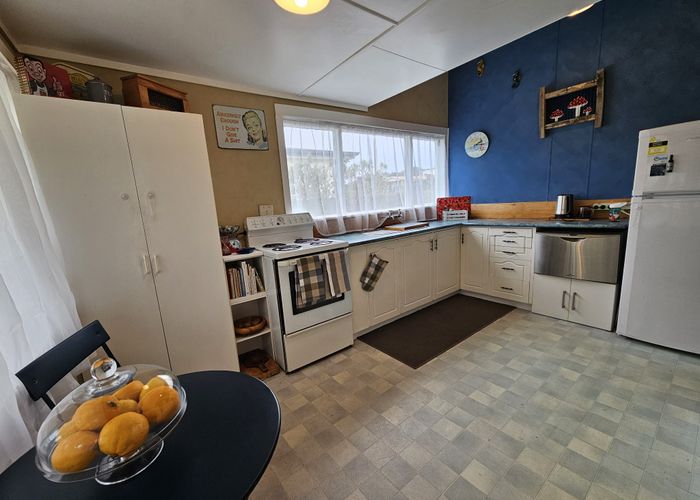  at 71 Kahukura Avenue, Waitarere Beach, Horowhenua, Manawatu / Whanganui