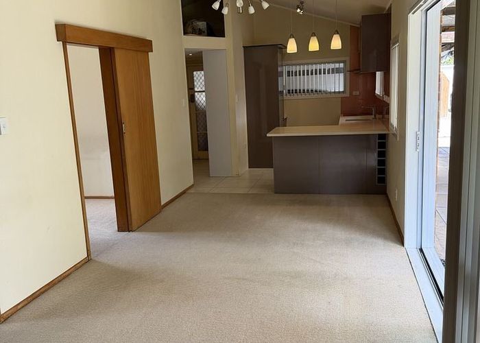  at 1/6 Alana Place, Mount Wellington, Auckland City, Auckland