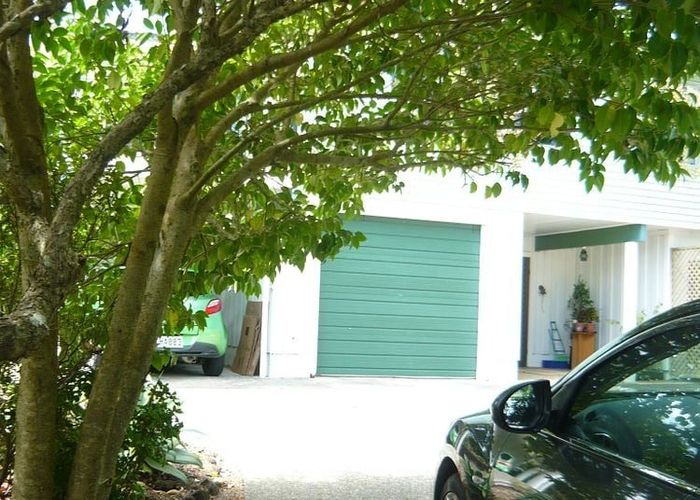  at 50 Golf Road, New Lynn, Waitakere City, Auckland