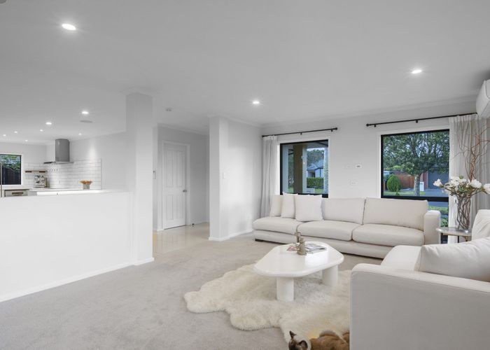  at 5 William Gamble Drive, Greenhithe, North Shore City, Auckland