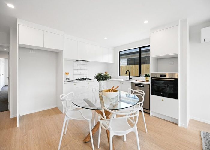  at 1/37 Aberfoyle Street, Dinsdale, Hamilton
