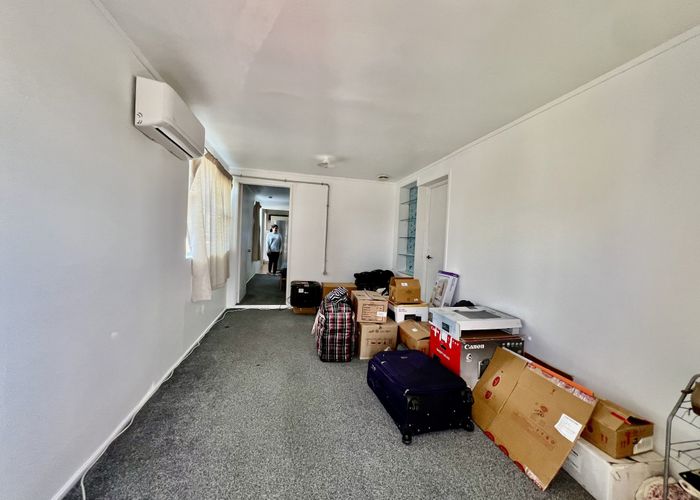  at 19a sunhave avenue, Glenfield, North Shore City, Auckland