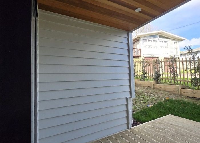  at 58 Bond Crescent, Forrest Hill, North Shore City, Auckland