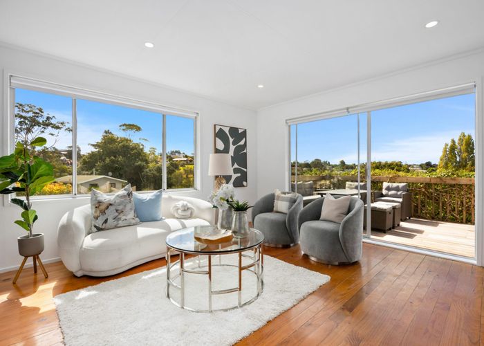  at 3 Idyll Place, Northcross, North Shore City, Auckland