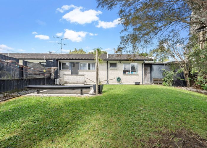  at 1/25 Alcock Street, Mount Wellington, Auckland