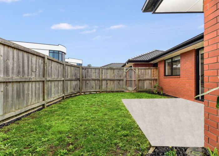  at 5 Manawaroa Close, Grandview Heights, Hamilton