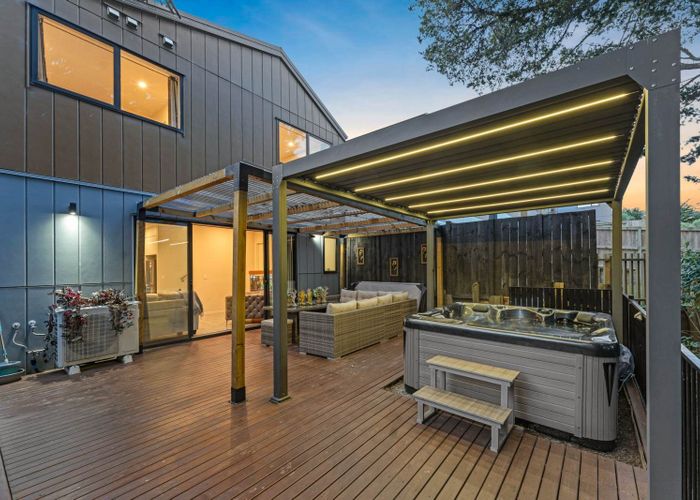  at 11 Pumau Place, Flat Bush, Manukau City, Auckland